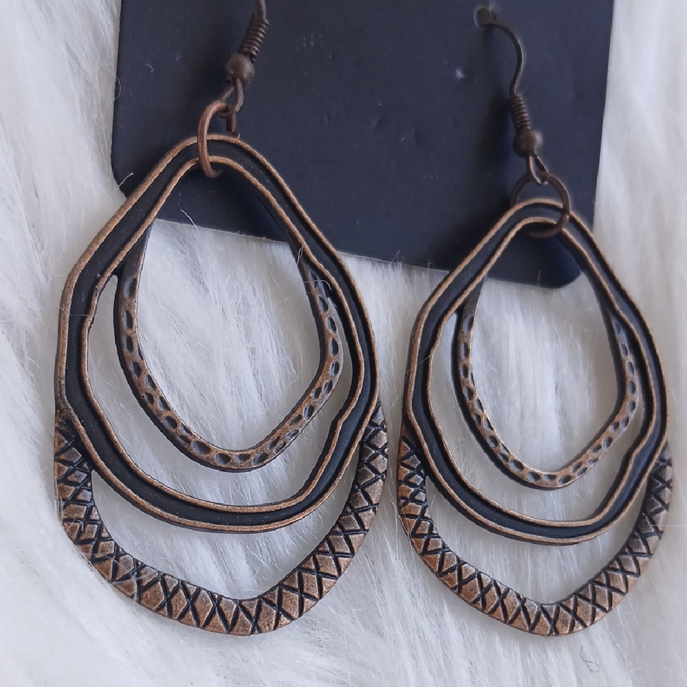 Paparazzi Brass Hoop Earrings - Picture 2 of 6